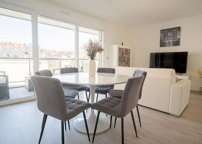 Lägenhet Prestige & Cathedral View *